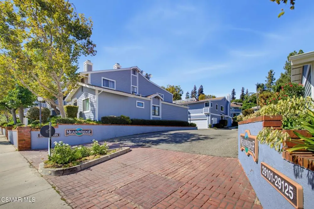 29105 E Thousand Oaks Boulevard #E Agoura Hills, CA 91301