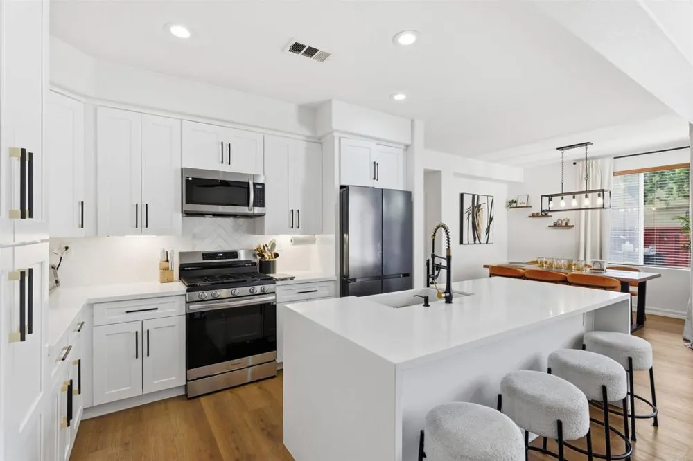 2284 Red Leaf Lane Chula Vista, CA 91915