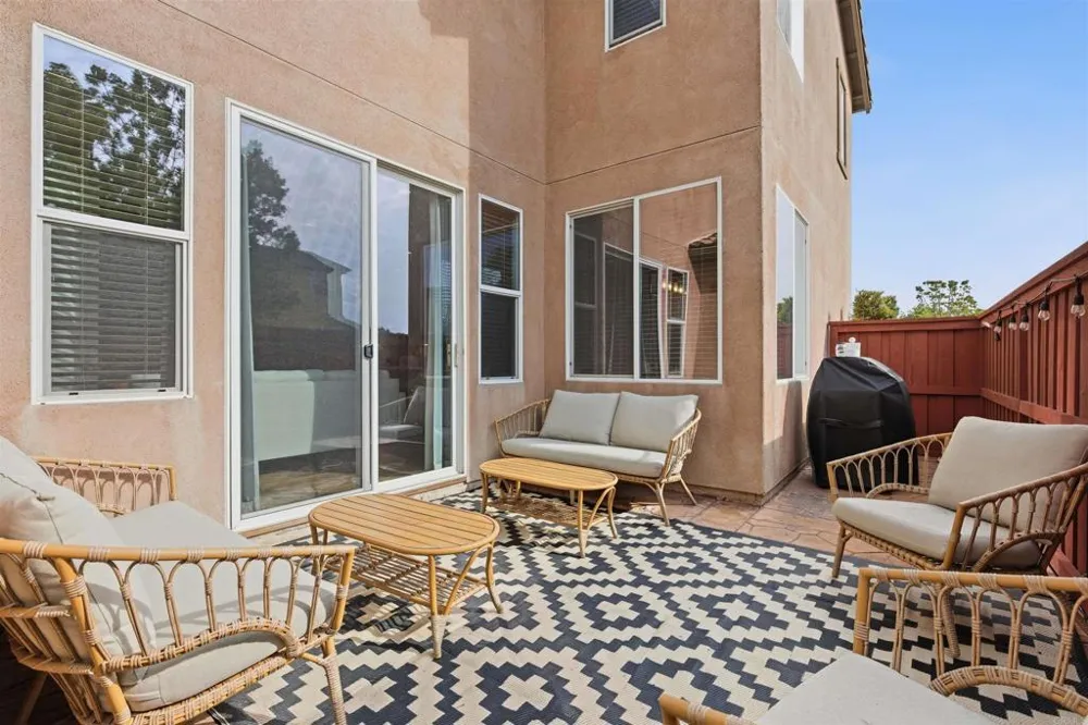 2284 Red Leaf Lane Chula Vista, CA 91915