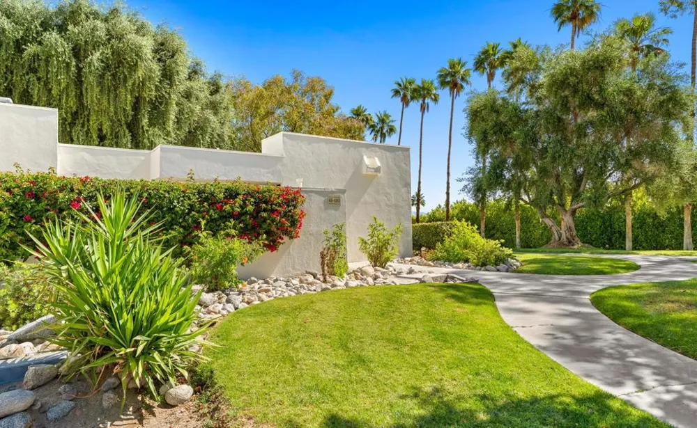 48680 Desert Flower Drive Palm Desert, CA 92260