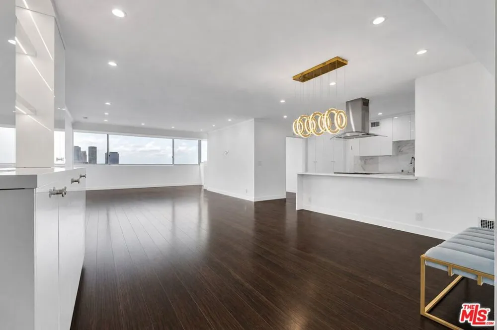 865 Comstock Avenue #16C Los Angeles, CA 90024