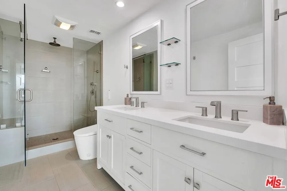 865 Comstock Avenue #16C Los Angeles, CA 90024