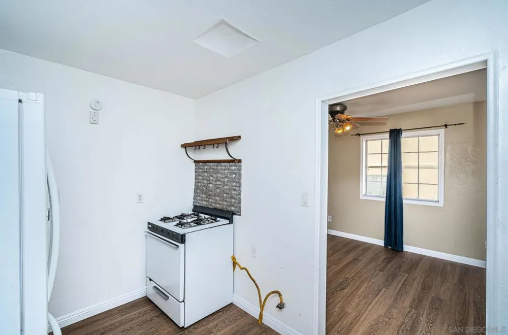 2559 Tuberose St San Diego, CA 92105