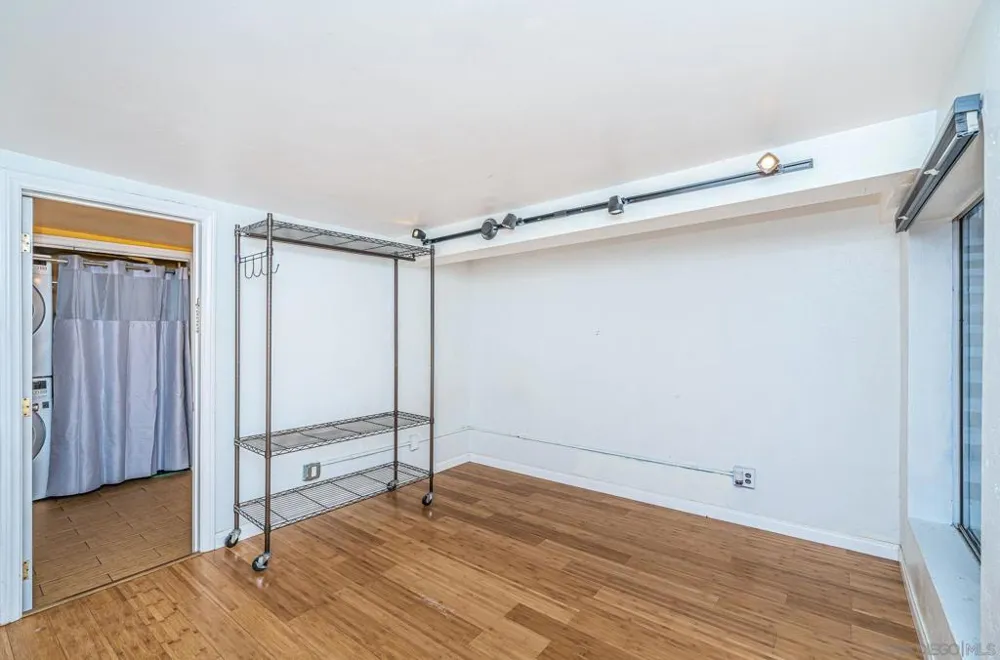 2559 Tuberose St San Diego, CA 92105