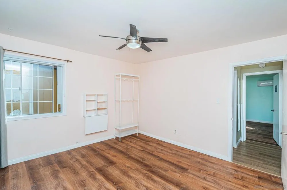 2559 Tuberose St San Diego, CA 92105