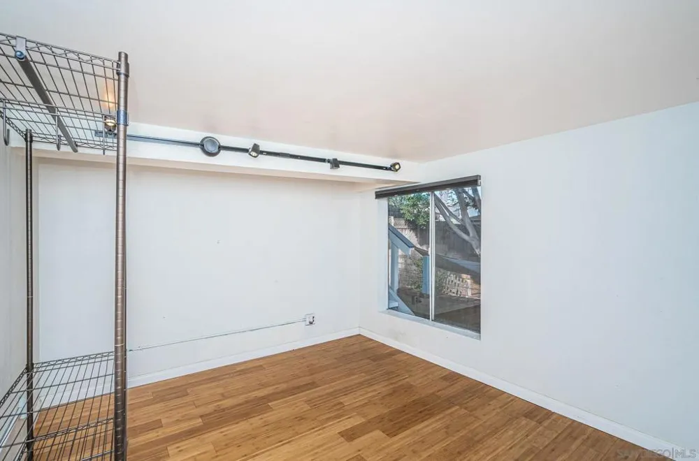2559 Tuberose St San Diego, CA 92105