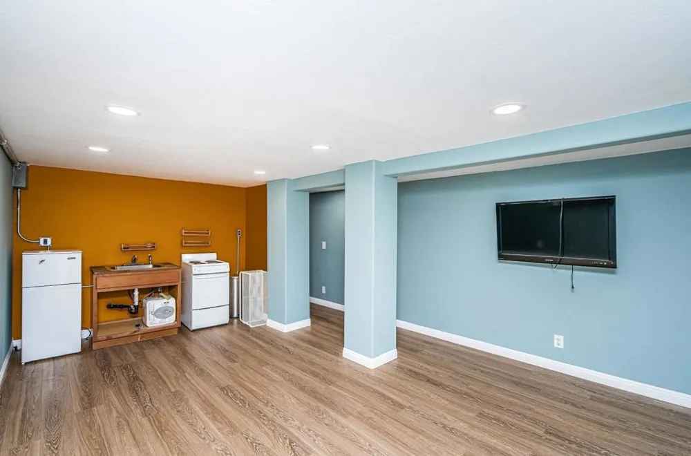 2559 Tuberose St San Diego, CA 92105