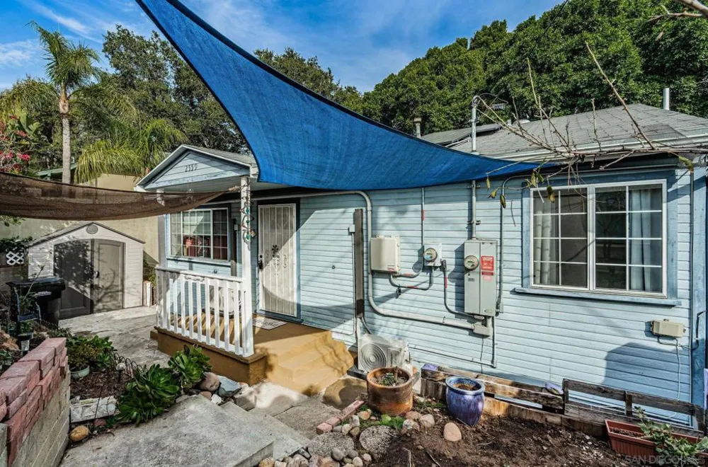 2559 Tuberose St San Diego, CA 92105