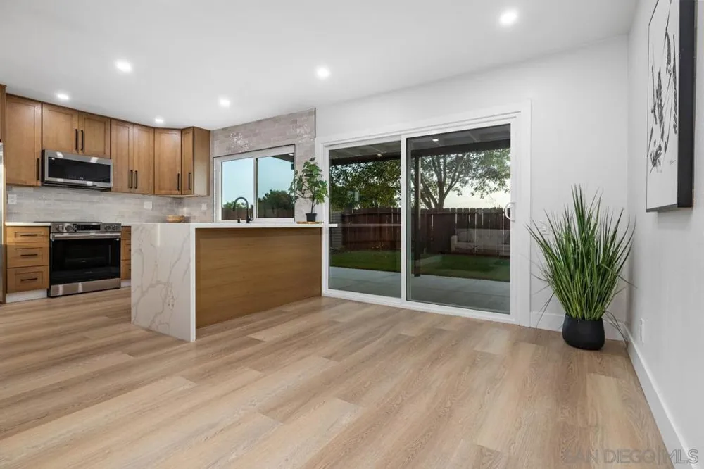 1594 Max Chula Vista, CA 91911