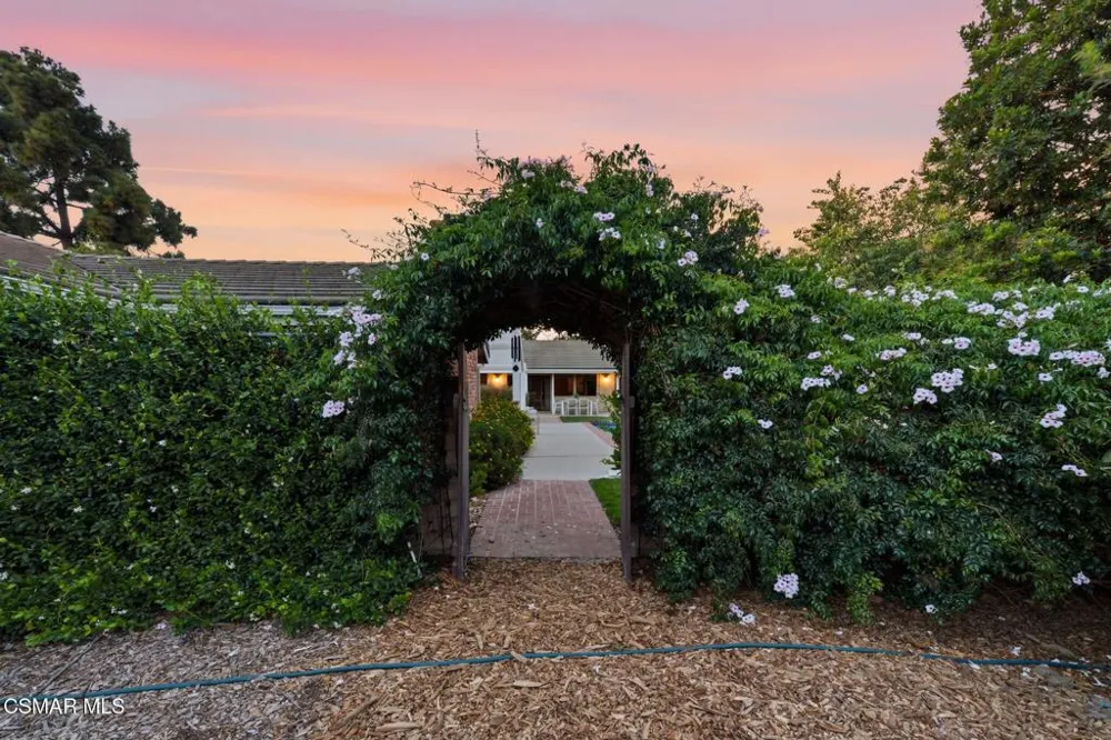 280 Cummings Road Santa Paula, CA 93060
