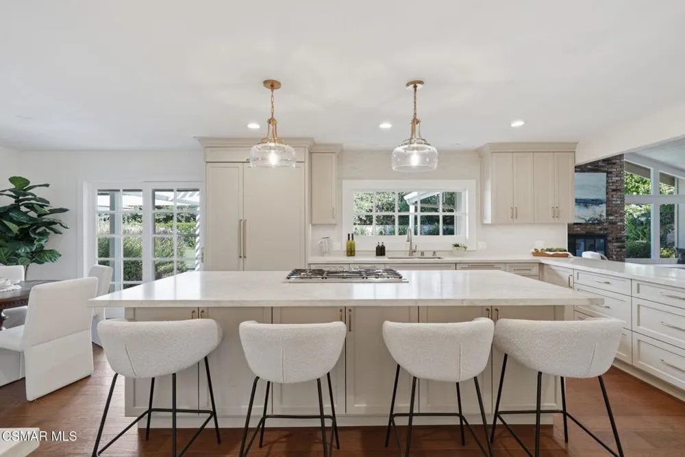 280 Cummings Road Santa Paula, CA 93060