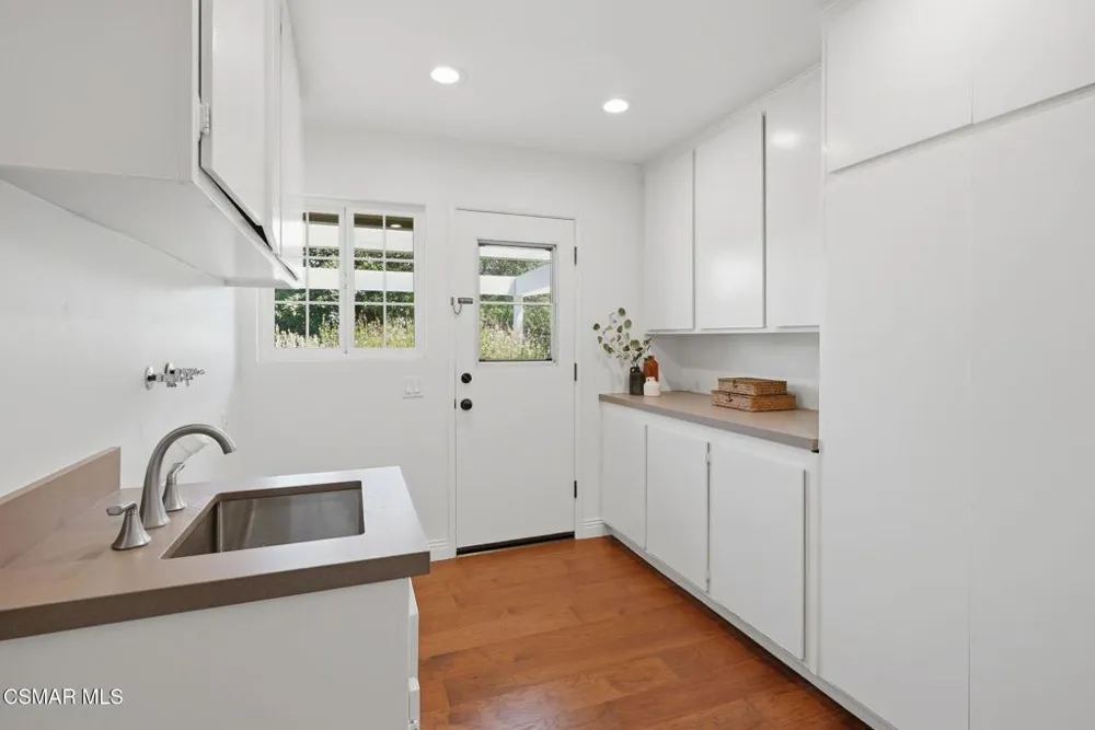 280 Cummings Road Santa Paula, CA 93060