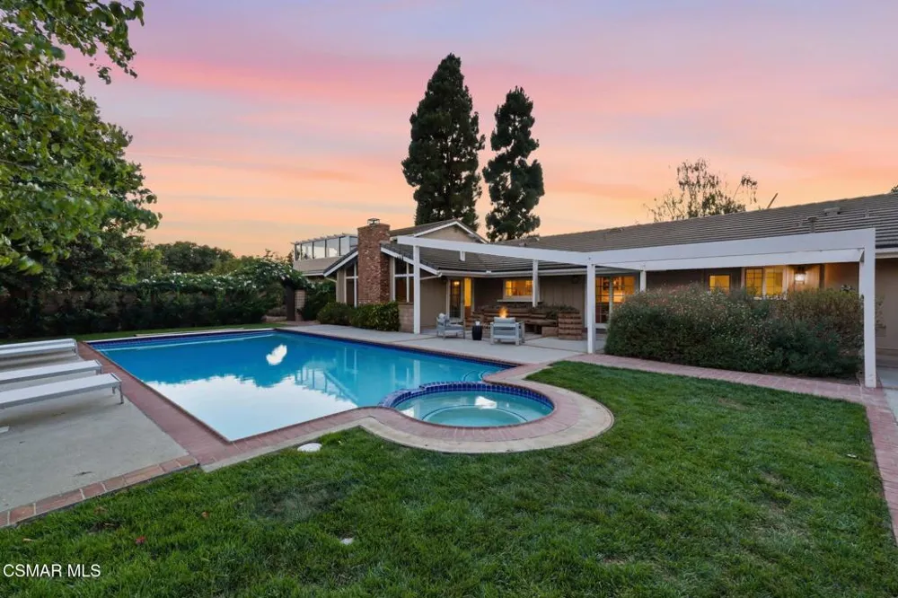 280 Cummings Road Santa Paula, CA 93060