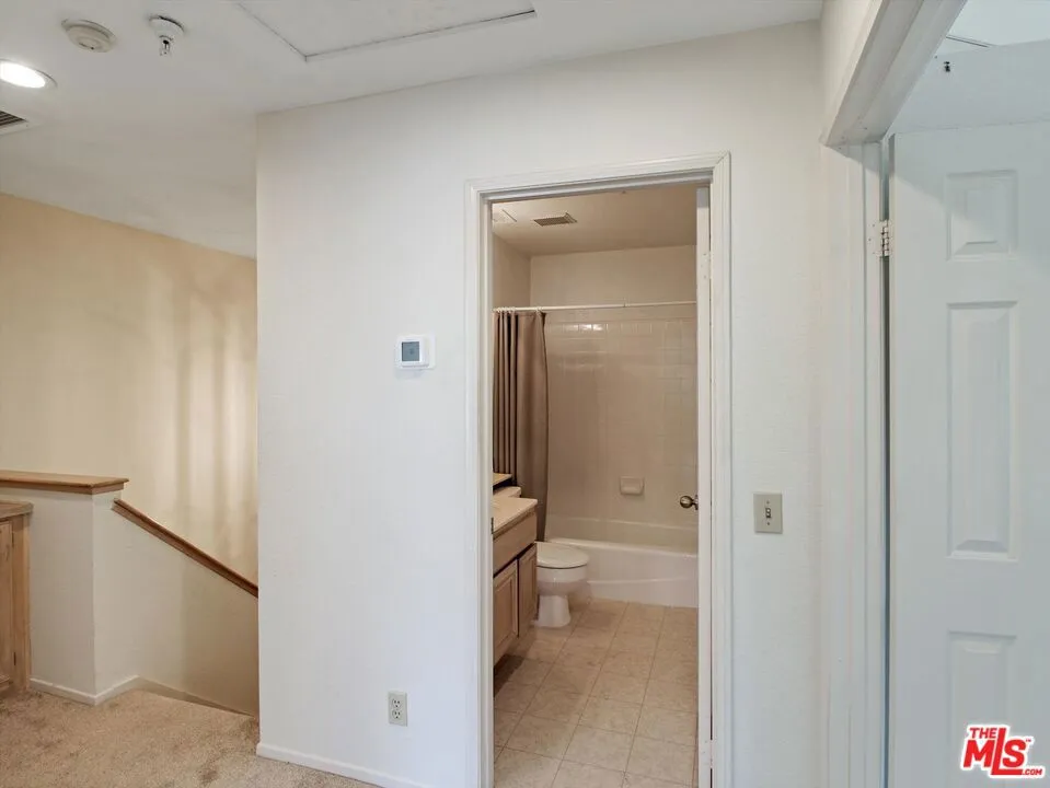 14063 Lemoli Avenue Hawthorne, CA 90250