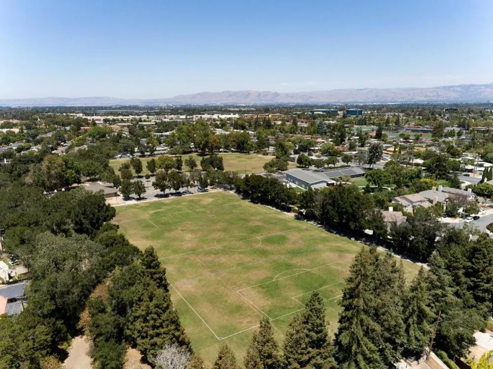 10353 Miller Avenue Cupertino, CA 95014