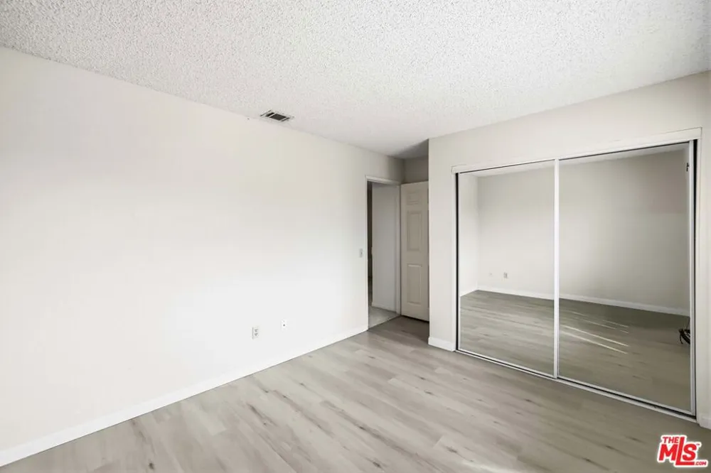 44138 Ruthron Avenue Lancaster, CA 93536