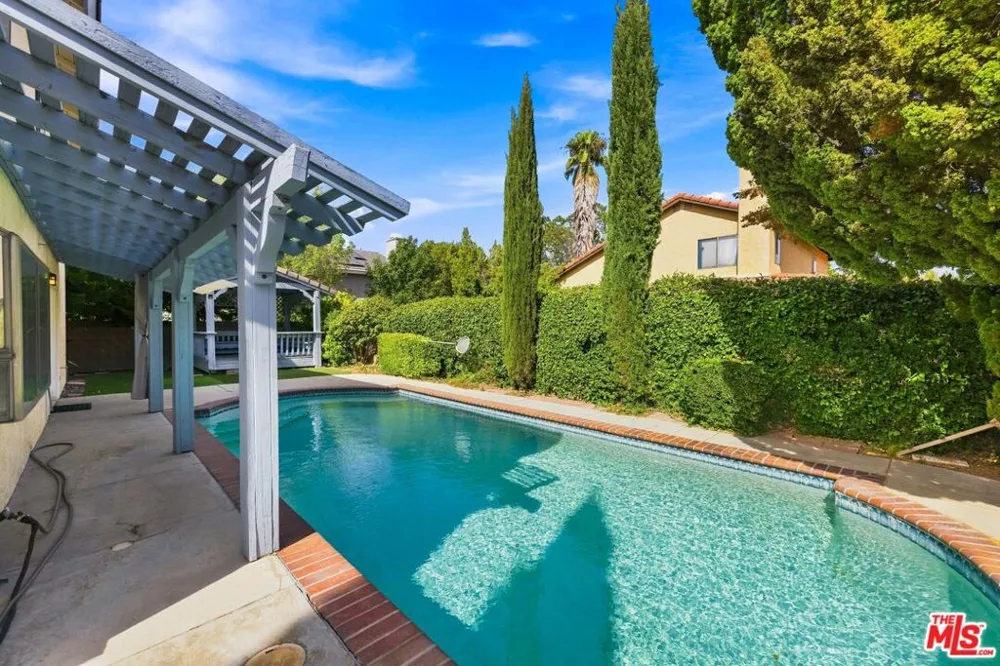 44138 Ruthron Avenue Lancaster, CA 93536