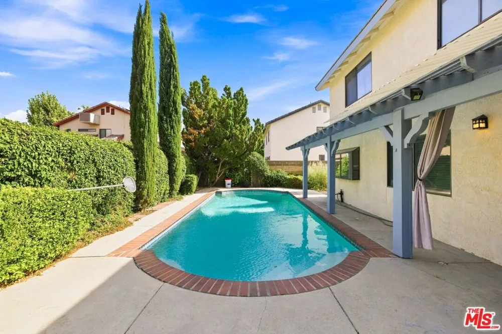 44138 Ruthron Avenue Lancaster, CA 93536