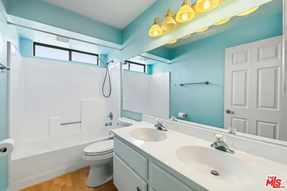 44138 Ruthron Avenue Lancaster, CA 93536