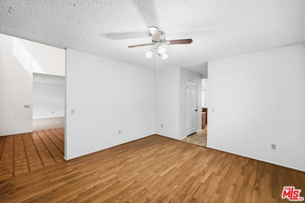 44138 Ruthron Avenue Lancaster, CA 93536