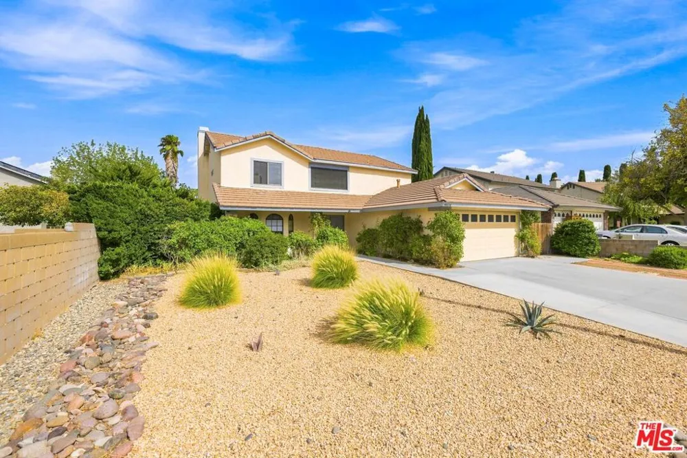 44138 Ruthron Avenue Lancaster, CA 93536