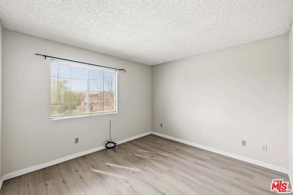 44138 Ruthron Avenue Lancaster, CA 93536