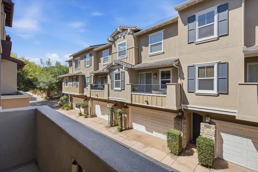 2118 Cosmo Way San Marcos, CA 92078