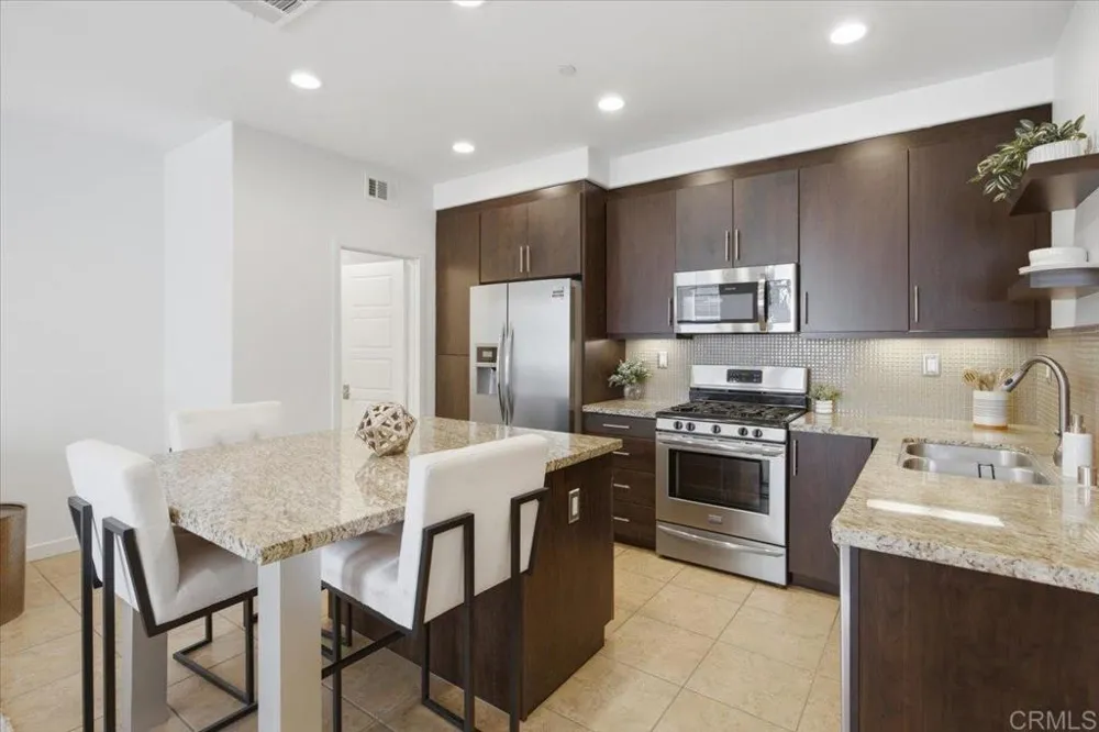 2118 Cosmo Way San Marcos, CA 92078