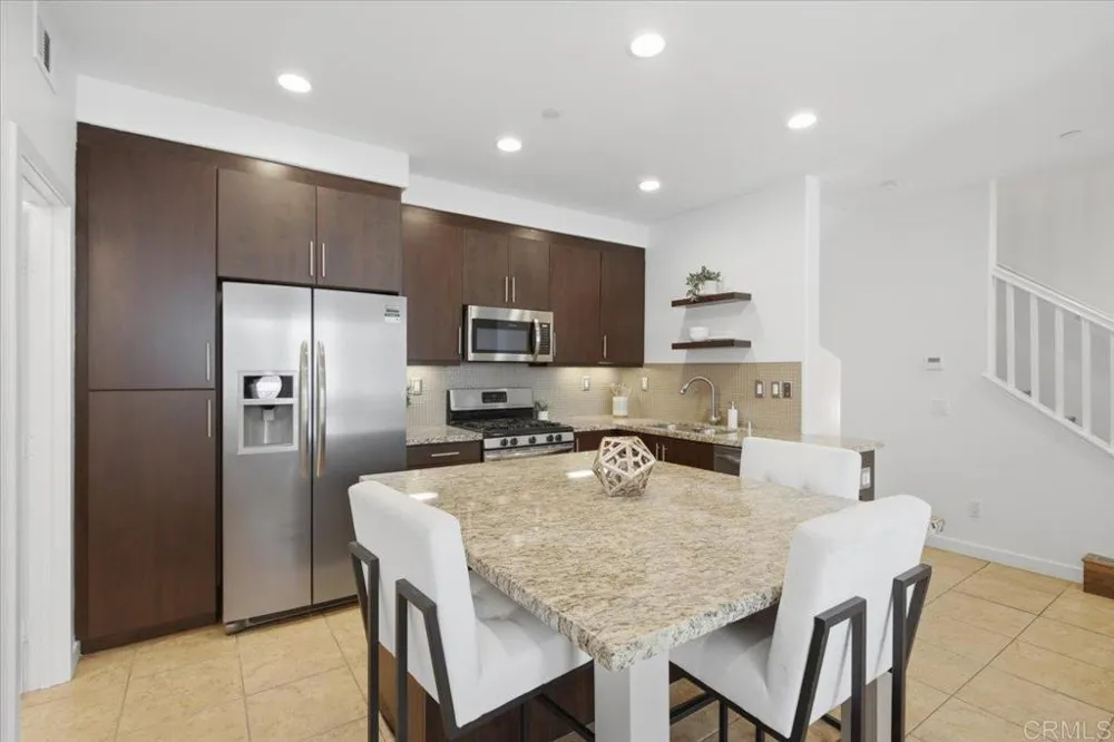 2118 Cosmo Way San Marcos, CA 92078