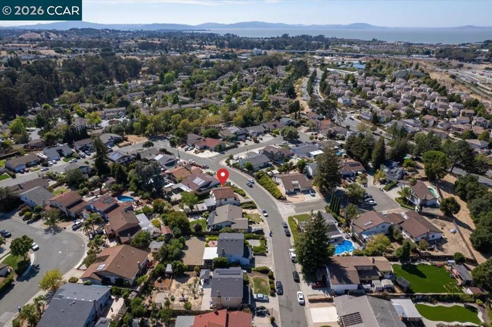 124 Chestnut Dr Hercules, CA 94547