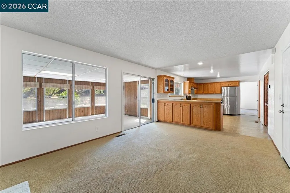 124 Chestnut Dr Hercules, CA 94547
