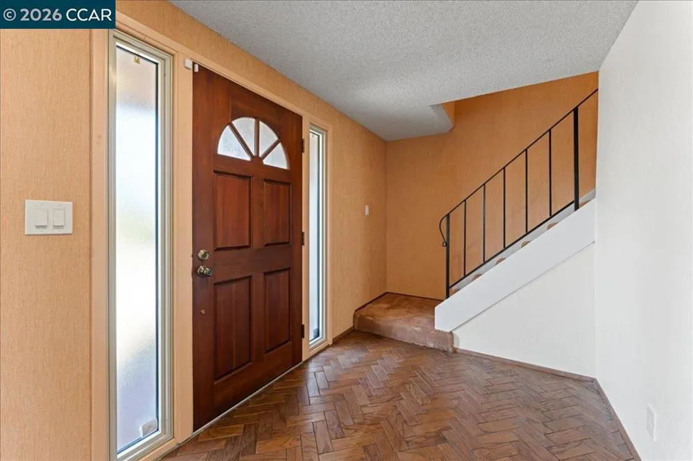 124 Chestnut Dr Hercules, CA 94547