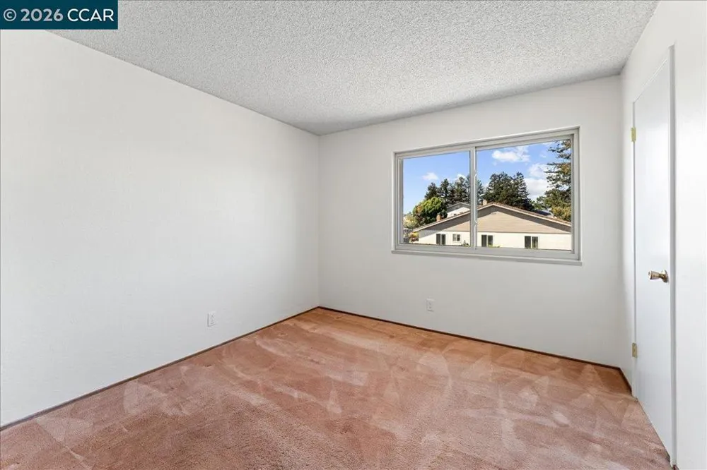124 Chestnut Dr Hercules, CA 94547