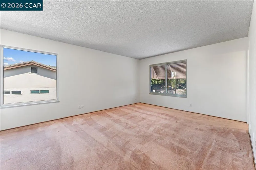 124 Chestnut Dr Hercules, CA 94547
