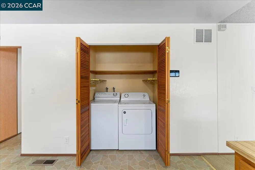 124 Chestnut Dr Hercules, CA 94547