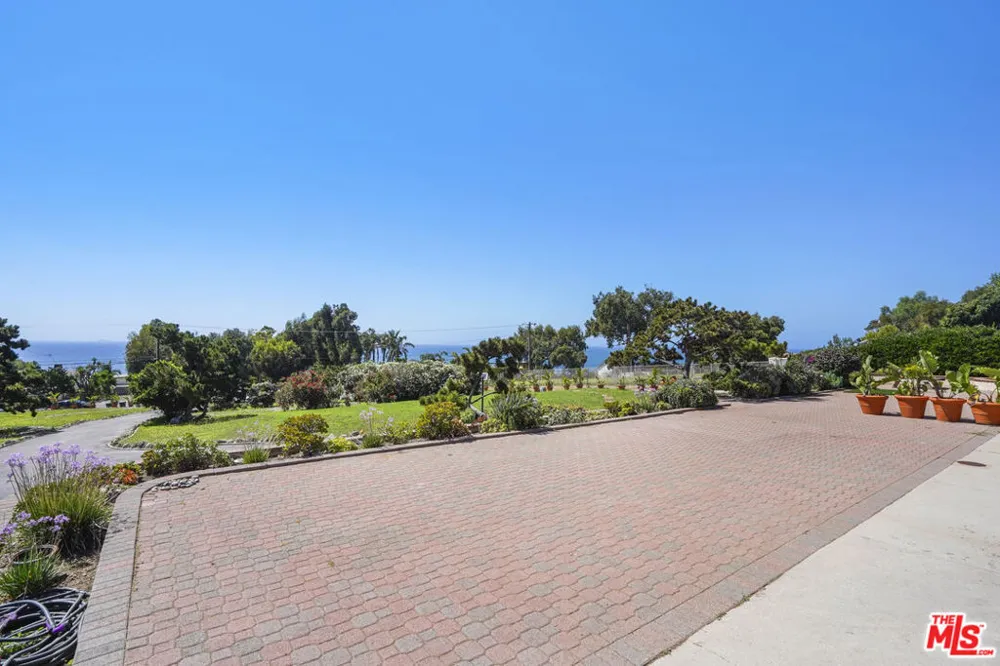 31259 Bailard Road Malibu, CA 90265