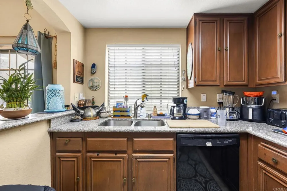 1050 La Tortuga Drive #40 Vista, CA 92081