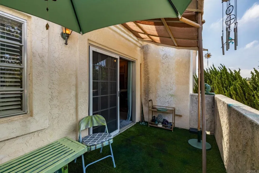 1050 La Tortuga Drive #40 Vista, CA 92081