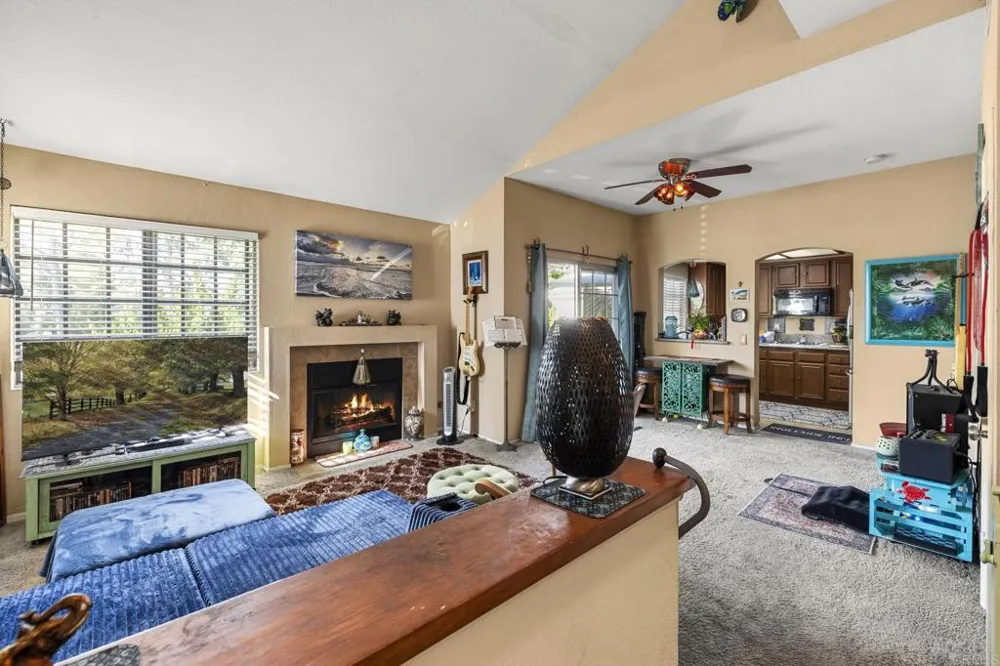 1050 La Tortuga Drive #40 Vista, CA 92081