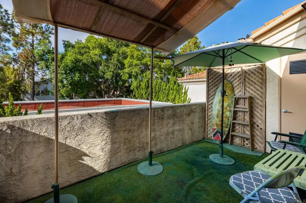 1050 La Tortuga Drive #40 Vista, CA 92081