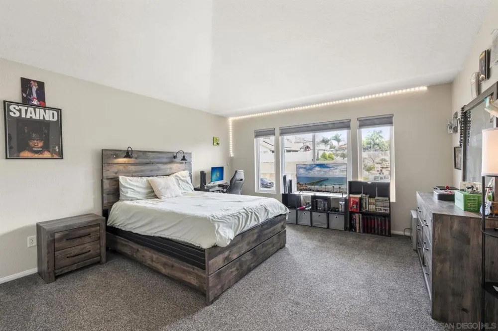 5151 Via Mindanao Oceanside, CA 92057