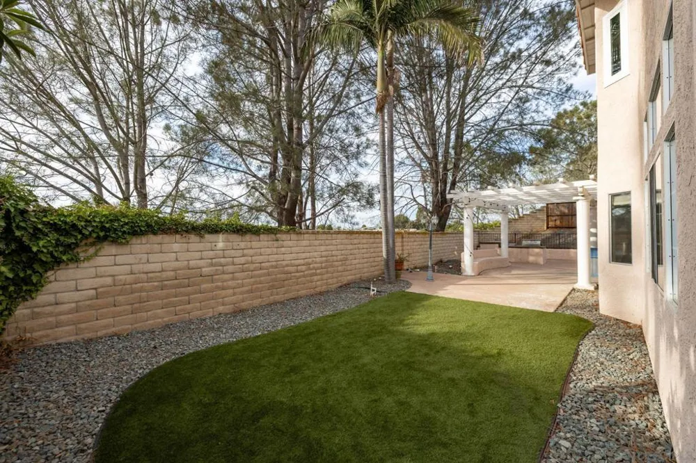 5151 Via Mindanao Oceanside, CA 92057