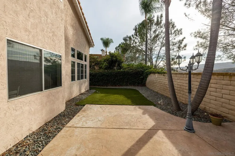 5151 Via Mindanao Oceanside, CA 92057