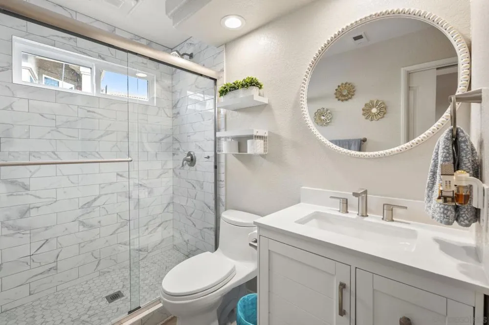5151 Via Mindanao Oceanside, CA 92057