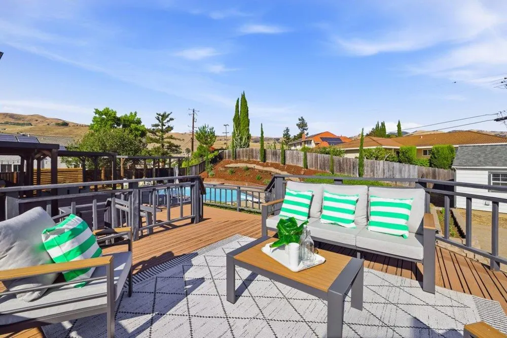 1237 Renraw Drive San Jose, CA 95127