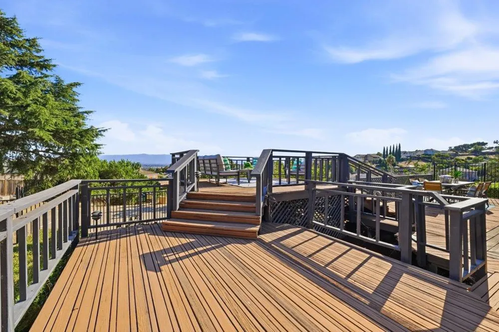 1237 Renraw Drive San Jose, CA 95127
