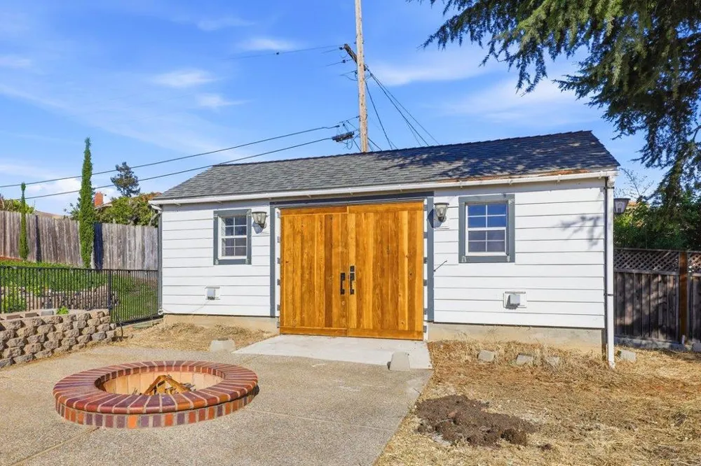 1237 Renraw Drive San Jose, CA 95127