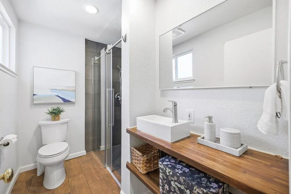 1237 Renraw Drive San Jose, CA 95127