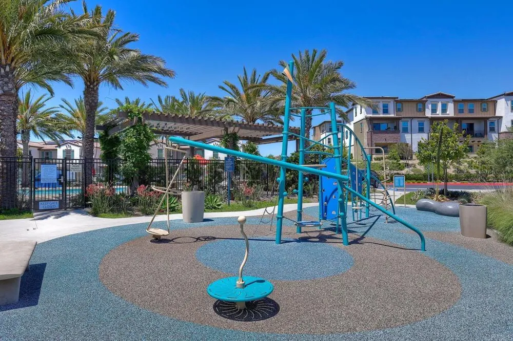 1715 Crabapple Way Oceanside, CA 92056