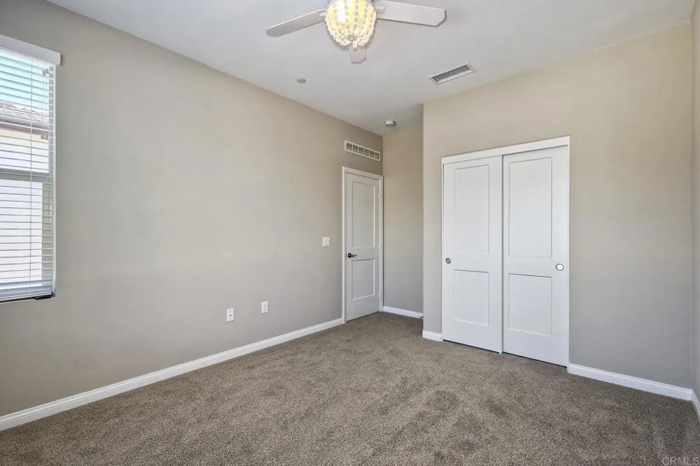 1715 Crabapple Way Oceanside, CA 92056